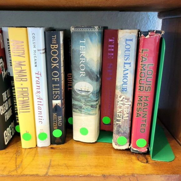 BOOKS Mystery Box 70 Pack for 275$ Rare, New & Vintage  (Read Descriptio… - Picture 5 of 16